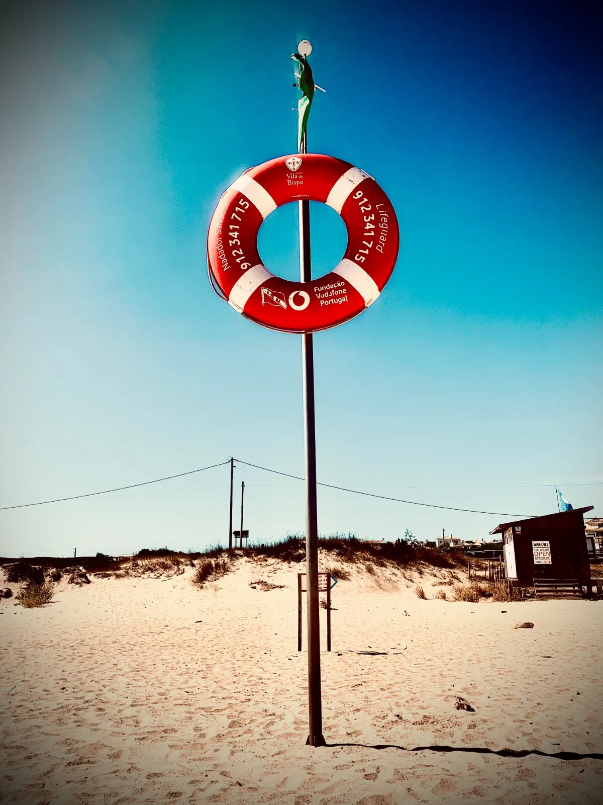 Poseidon Beach Charter — Meia Praia